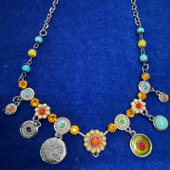 Funky necklace⭐️✨ - Picture 1 of 3